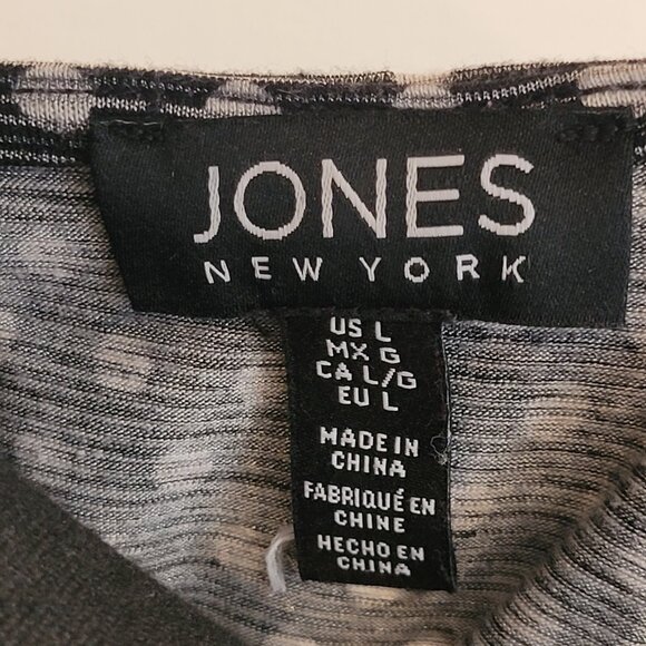 Pretty in Polka Dots - Picture 2 of 2